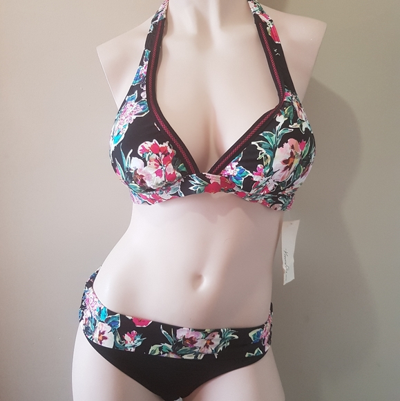 Kenneth Cole Other - NWT Kenneth Cole bikini Size: S